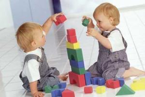 Tipuri de jucării educative pentru copiii de un an